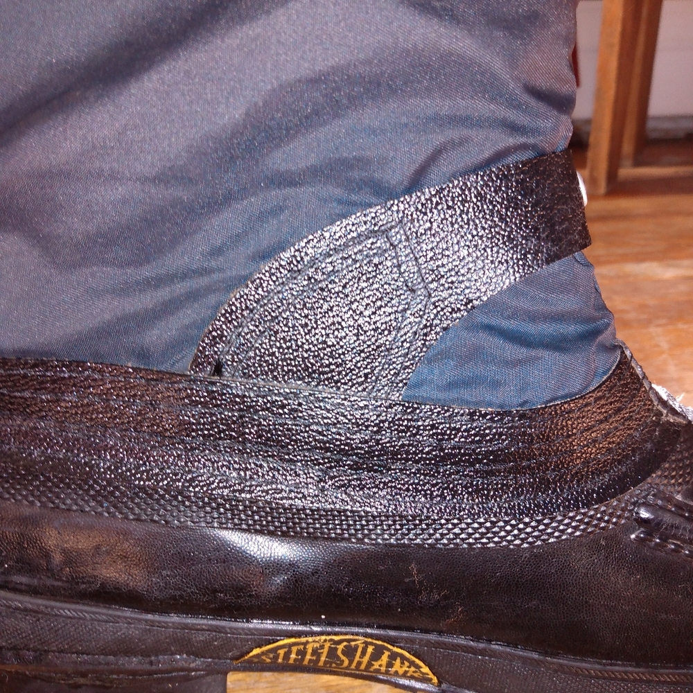 Boots - Picture 2 of 4
